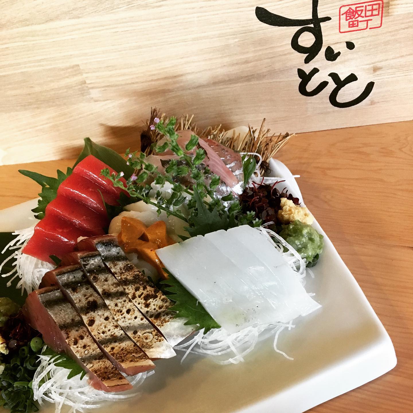 今日はすいととで刺身引きます！

刺盛の一例
本鮪
あじ
マンボウ
カツオ
アオリイカ