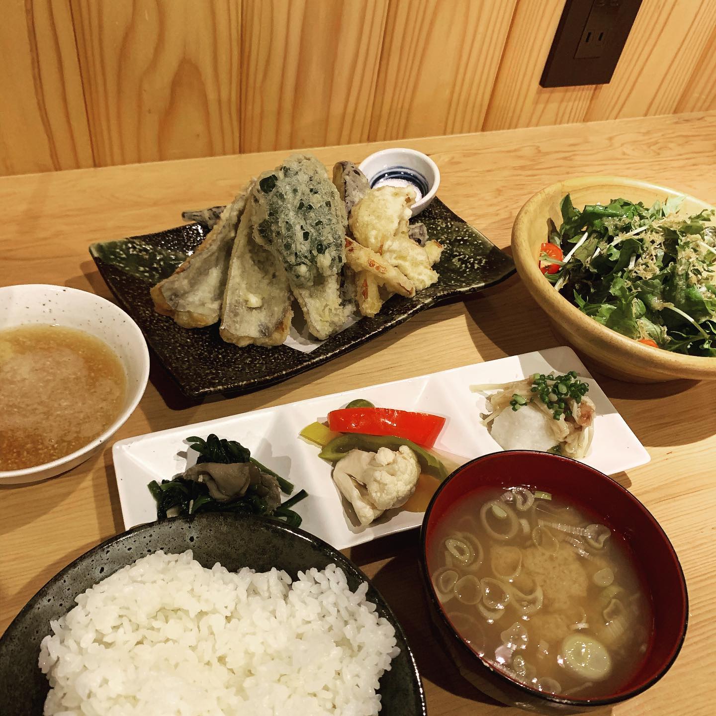 ある日のまかない まかないとは ドバドバ出るときは出るが出ない時は全然出ないケチャップのようだね 本田 と言ったとか言わないとかはさておき すいとと ではこんなまかないが出る時もあります 美味しそうと思ったら すいととでバイトしてみよう 出るときは出