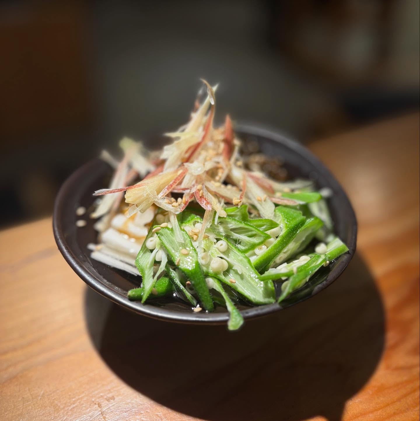 オクラと山芋のサッパリもずく和え
蒸し暑いし酸味のあるおつまみで一杯どうですか？
ちょっと辛口な日本酒と一緒にどうぞ♪