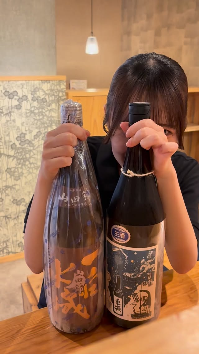 面接の時、お店の扉を開けられず遅れますと電話がかかって来ました。オーナーからもその子続くの？と心配されました。
そんな人見知りで恥ずかしがり屋なあかりちゃんがこんなに明るくお客様を笑顔にして来ました。本当にありがとう。
この度、就職の事もあり卒業となりました。
また新たな仕事に持ち前の笑顔でチャレンジして行って下さい。辛くなったりしたらいつでも待ってますよ(//∇//)