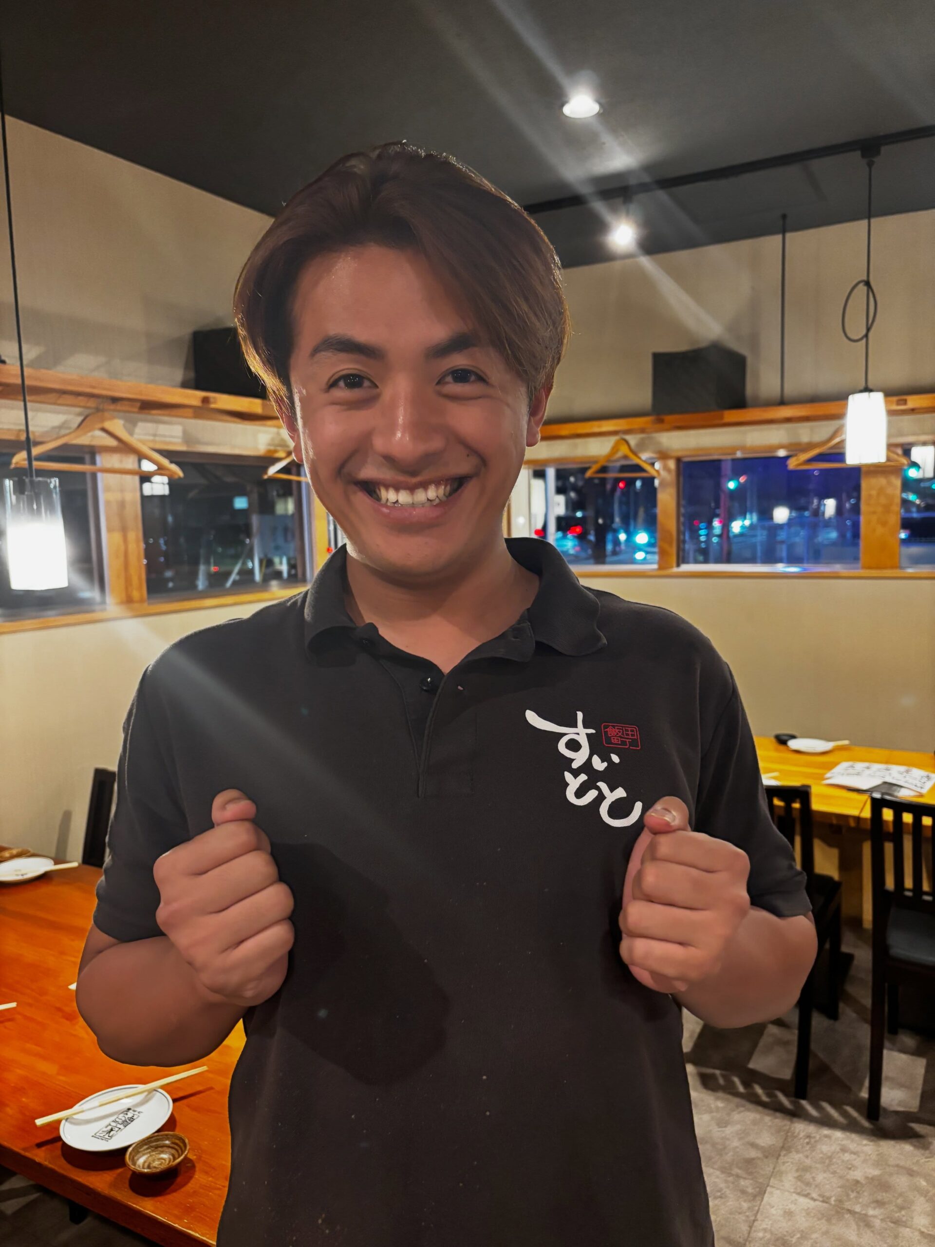 スタッフのよしひろ君
11月29日のカクテルフェスティバルにてカクテルコンテストにすいととも参戦！！
よしひろ君が出場する事になりました。
当日、是非お待ちしております(//∇//)